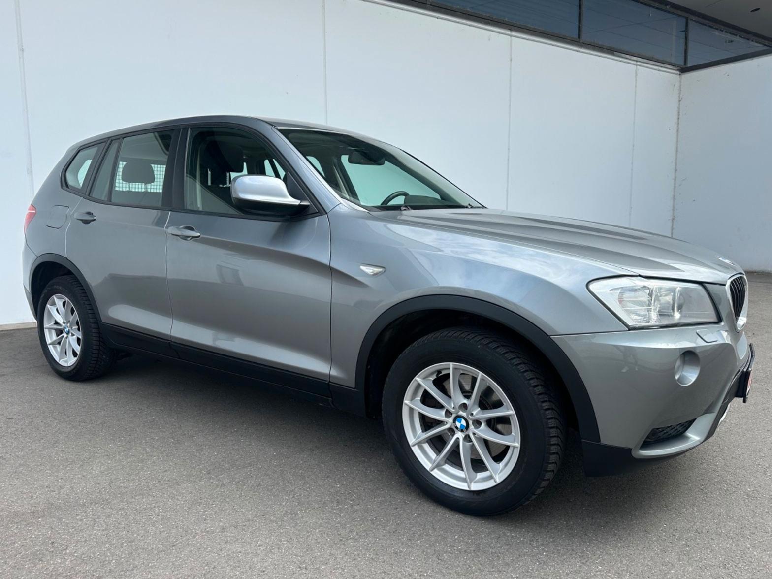 BMW X3 xDrive 20 d,AHK,PANO