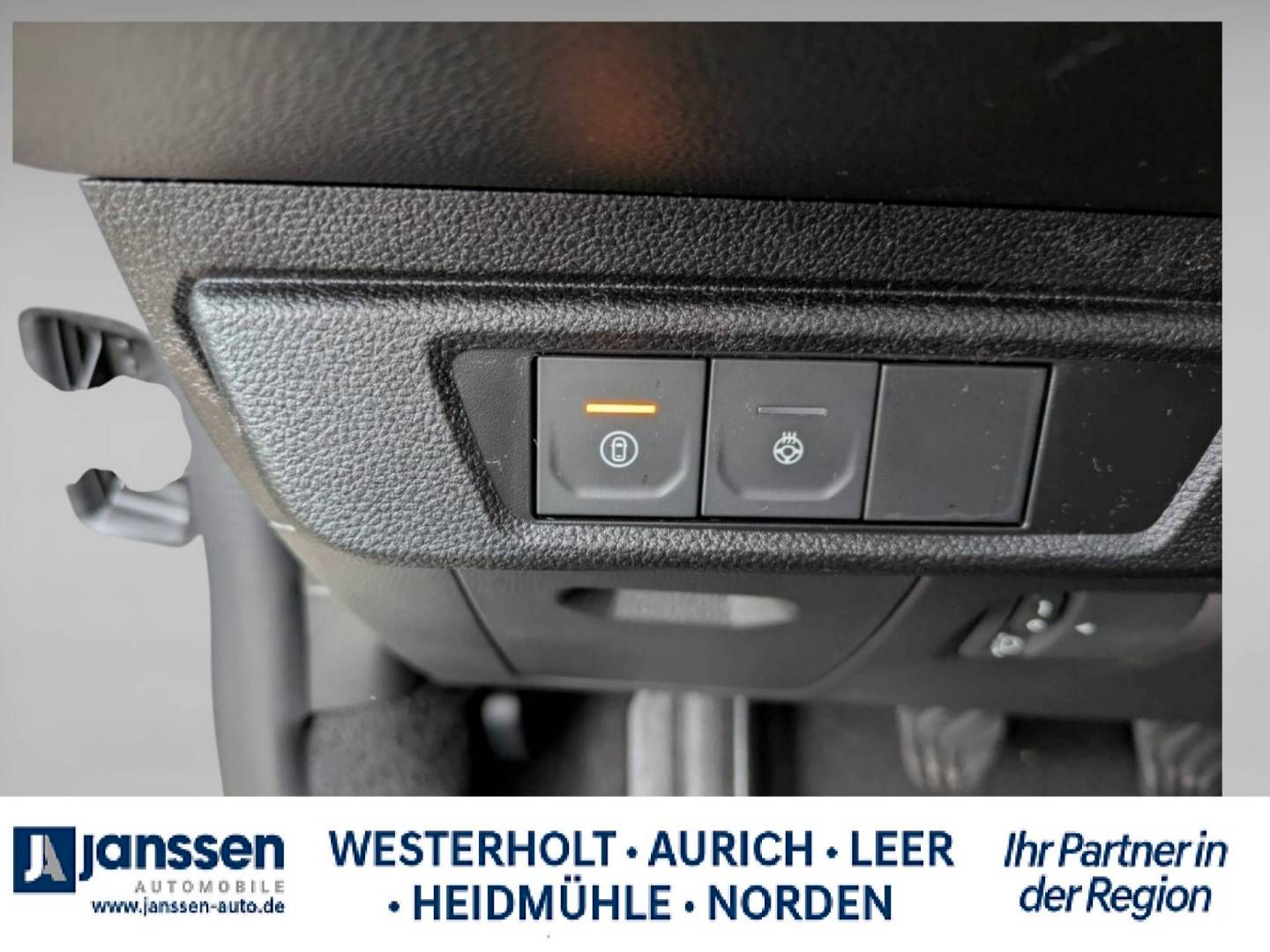 Fahrzeugabbildung Dacia Sandero Journey TCe 100