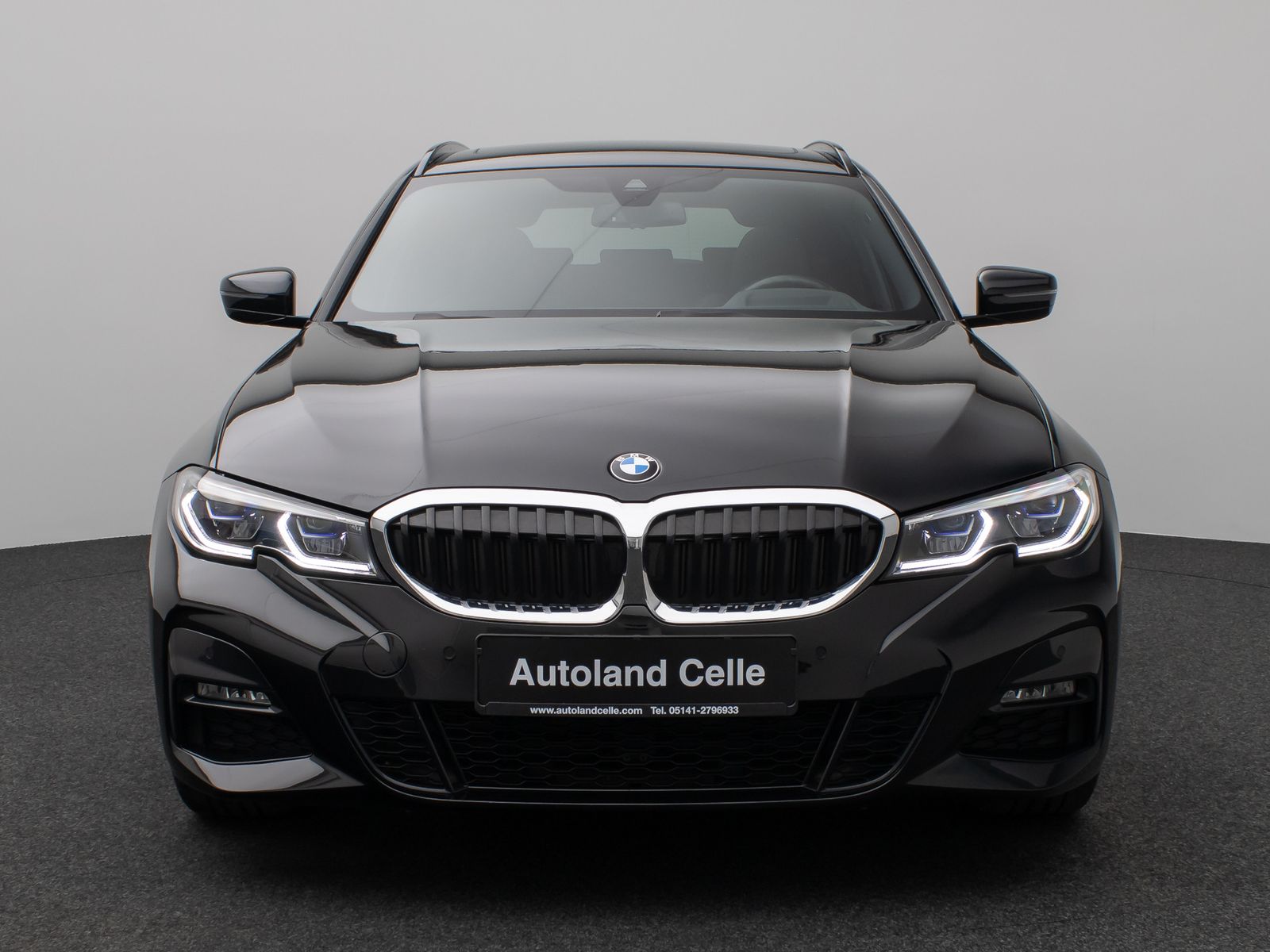 Fahrzeugabbildung BMW 330i M Sport Panorama Kamera Laser HUD DAB HiFi