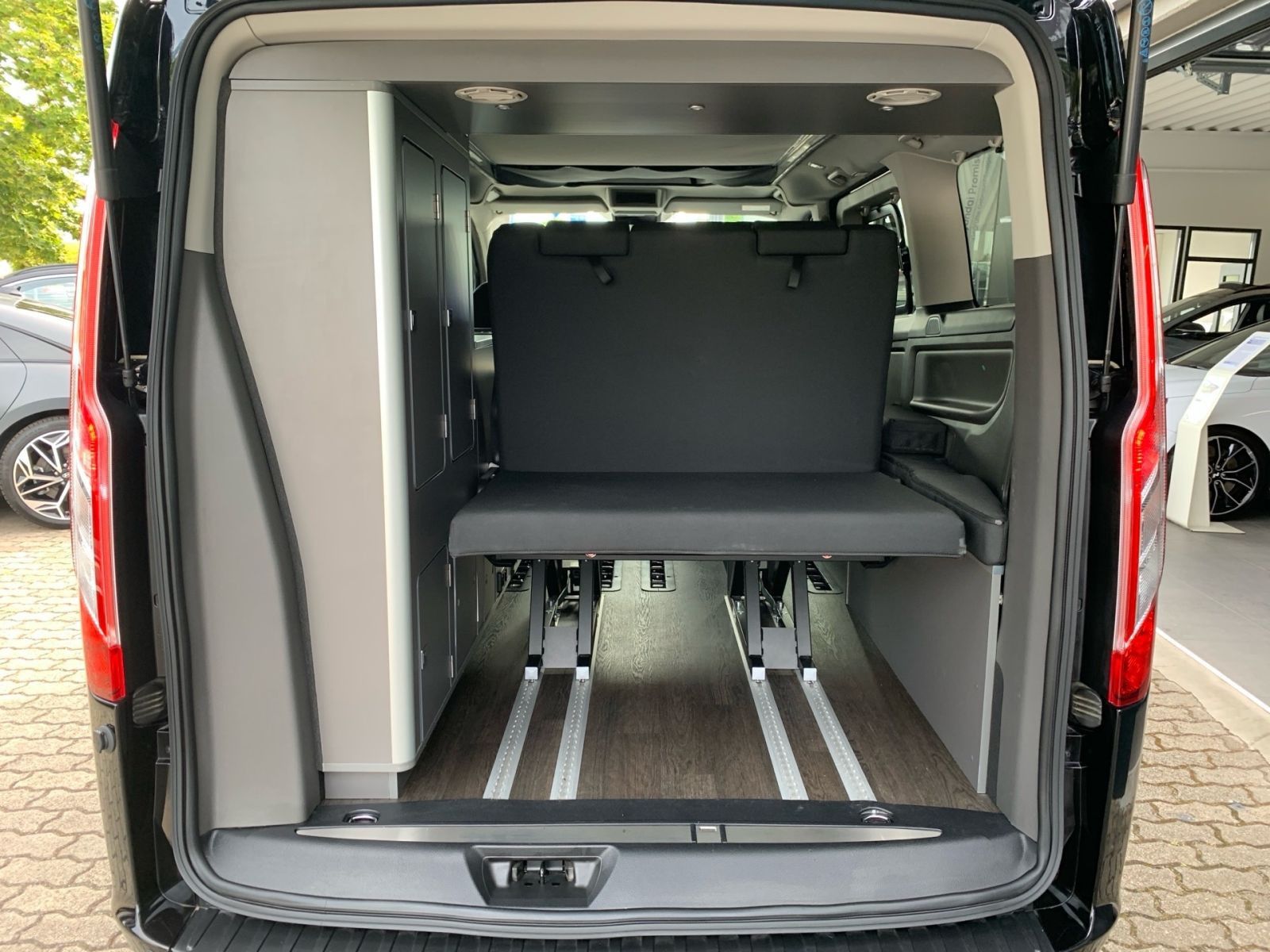 Fahrzeugabbildung Ford Tourneo Custom 2.0 TDCi 185PS Titanium Camper +