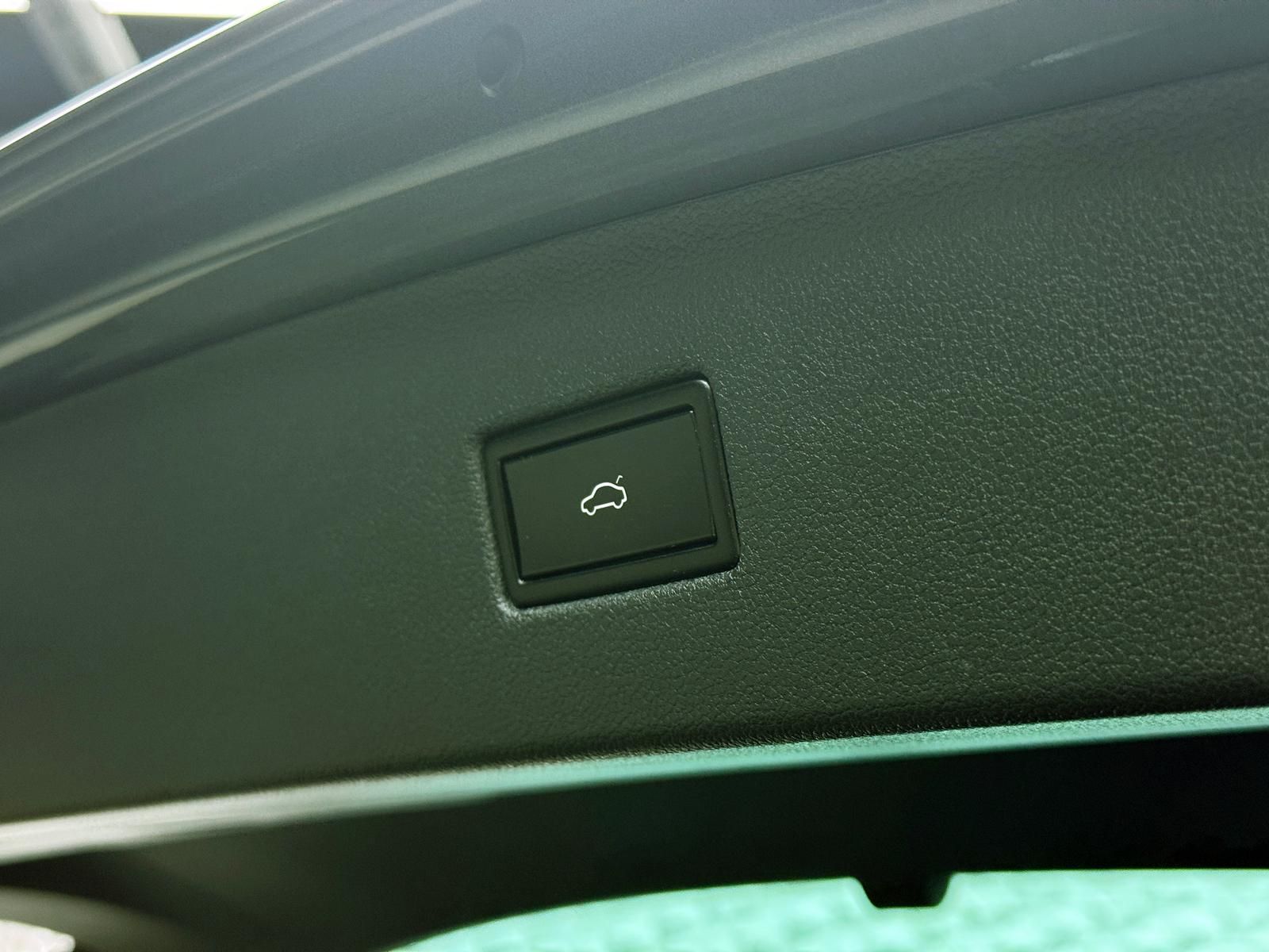 Fahrzeugabbildung Volkswagen 2.0 TSI IQ 4MOTION/HIGHLINE/ACC/VIRTUAL/HUD/RCAM