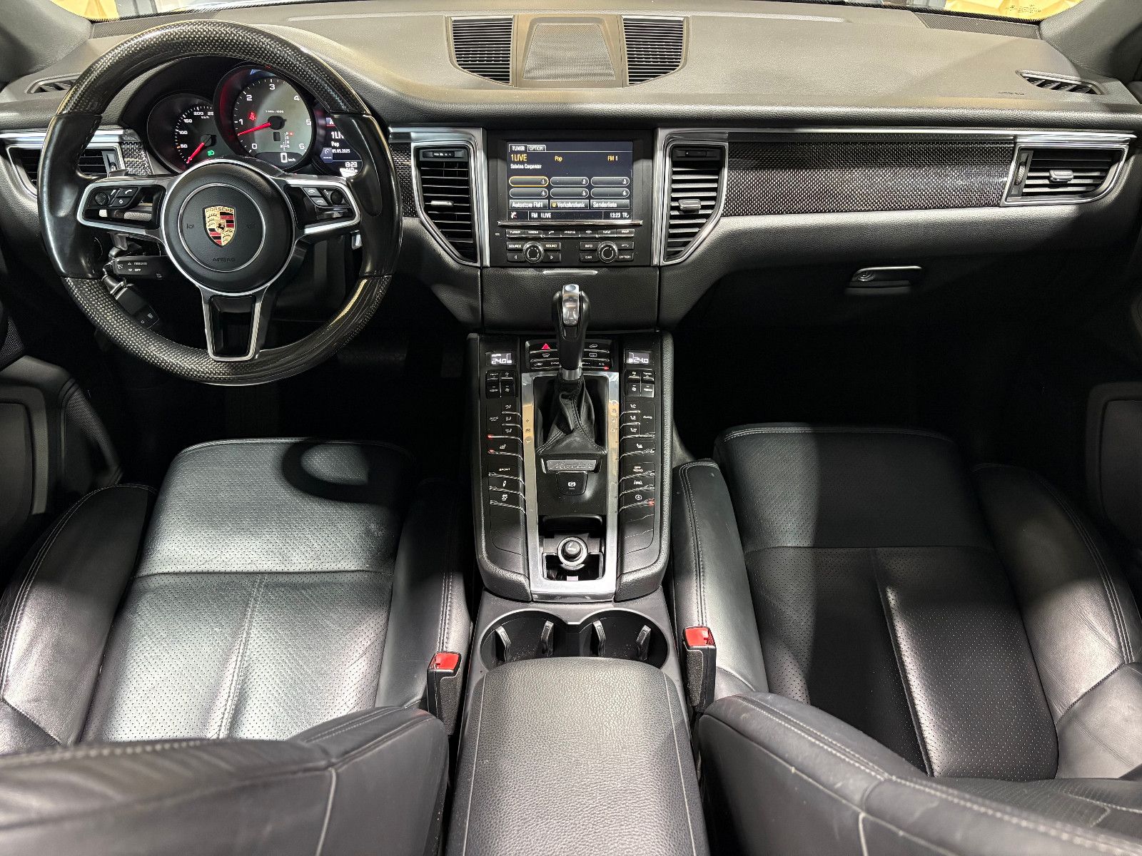 Fahrzeugabbildung Porsche Macan S Diesel/PANO/360°/MEMORY/SOUND/SHZ