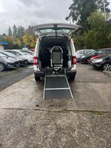 Volkswagen Behindertengerecht Caddy Kasten/Kombi Maxi Kombi - gebrauchte VW Caddy aus dem Jahr 2011