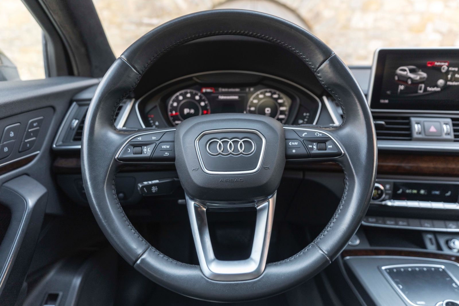 Fahrzeugabbildung Audi Q5 45TFSI QUATTRO LED KAM ALCANTARA TOTW NAV