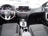 Kia Ceed 1.5 T-GDI DCT Silber*Navi*Kamera*Tempomat* - Kia cee'd / Ceed in Dresden
