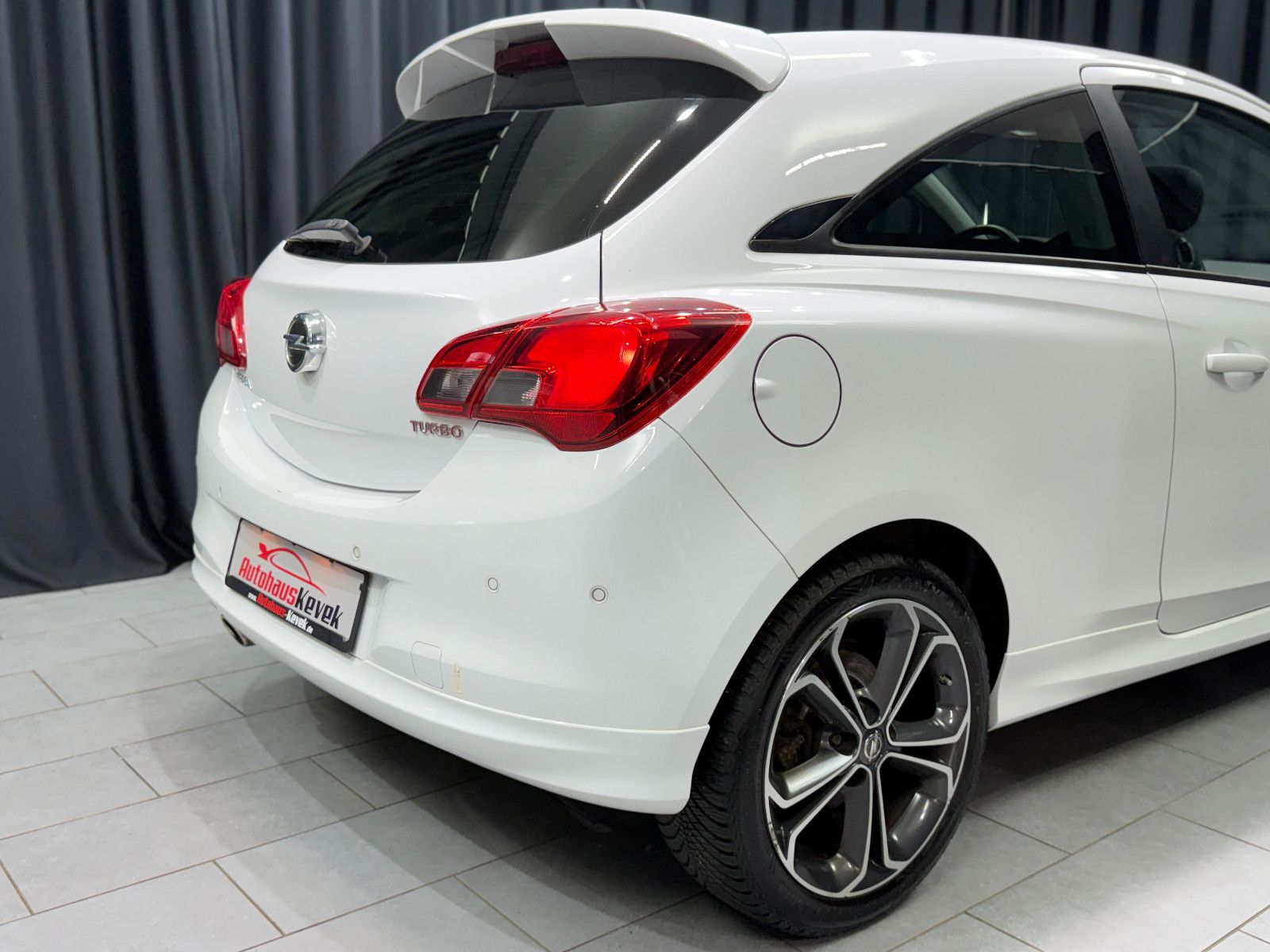 Fahrzeugabbildung Opel Corsa E Color Edition ecoFlex |KLIMA|NAVI|PDC