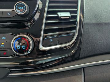 Ford Tourneo Custom Titanium L2 2,0l Ecoblue NaviRFK