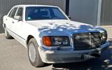 Mercedes-Benz 500 - weiße Mercedes-Benz 500