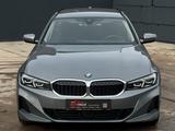 BMW 330e Touring ACC HuD HiFi CAM 3Z-Klima CarPlay - BMW 330 mit Hybrid-Antrieb: Automatik