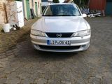 Opel Vectra B 2.2i 16V Sport Caravan / Vol... - Opel Vectra aus 2001: 2.2
