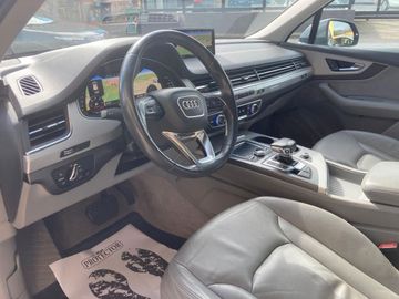 Audi Q7 - 11