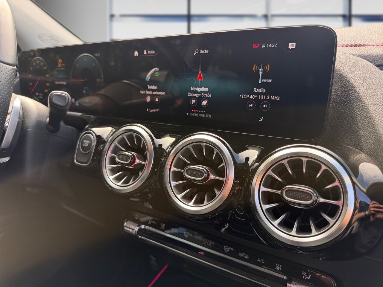 Fahrzeugabbildung Mercedes-Benz EQA 250+ BONUS+AMG+BURM+NIGHT+CARPL+LED+KAMERA+