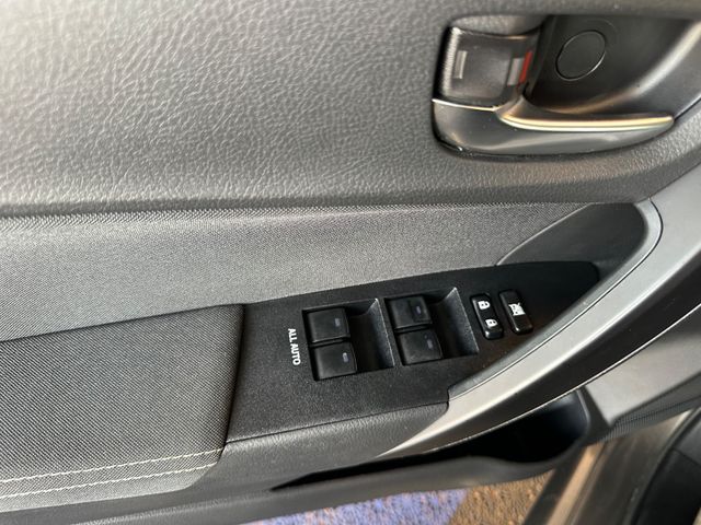 Toyota Corolla  Edition – Limousine – Wenig KM !!!