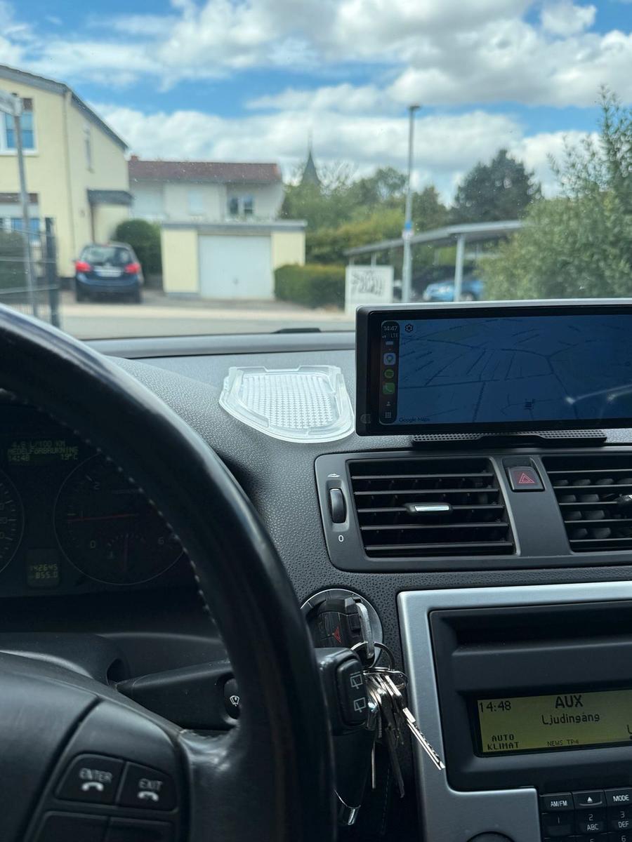 Volvo V50 2010 — photo 14
