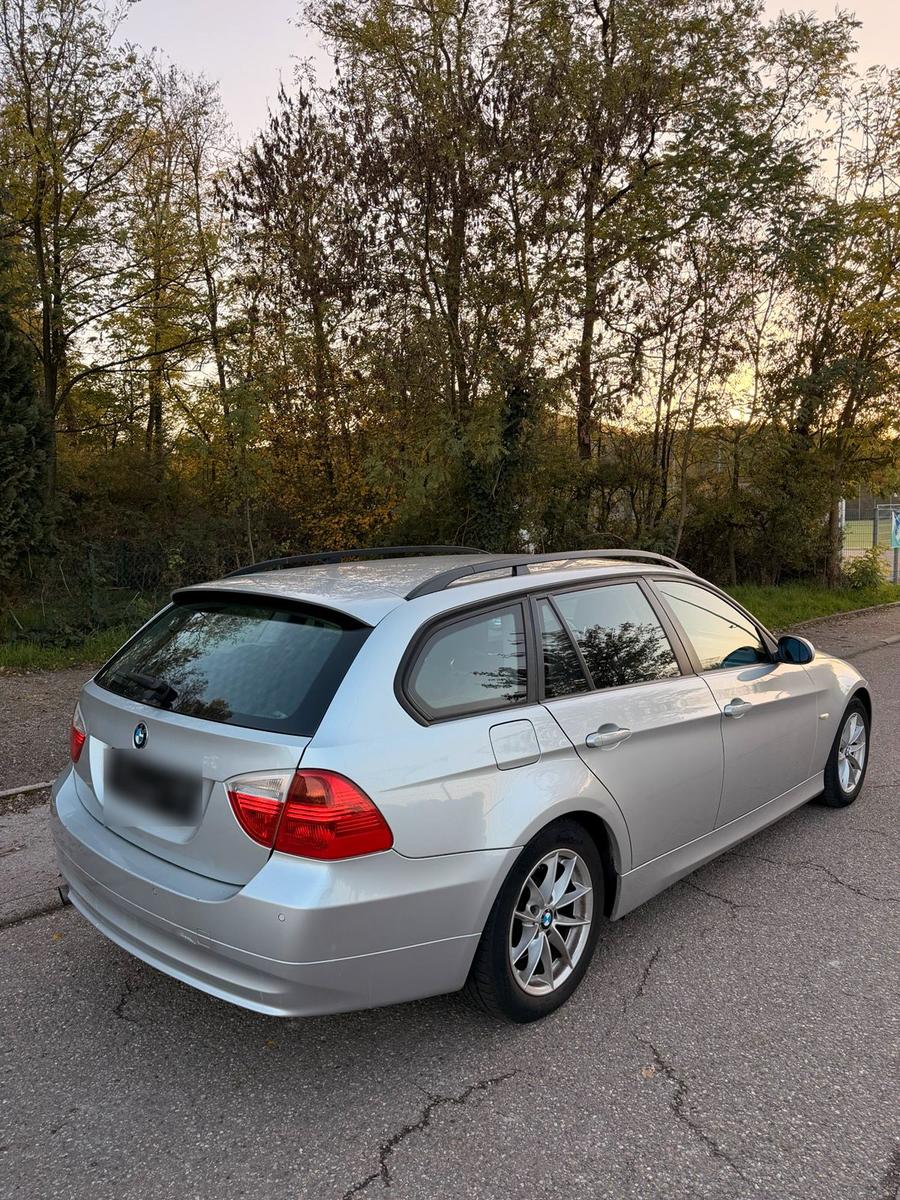 BMW 320 2005 — engine 150 HP (110kW)
