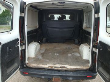 Renault Trafic - 12