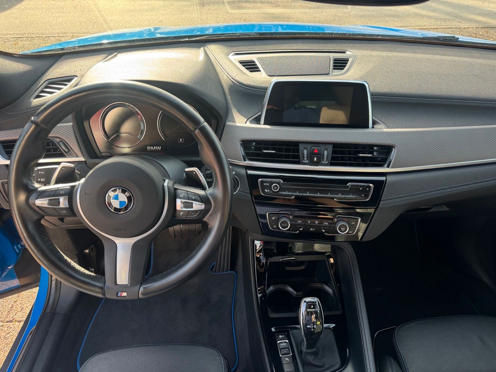 Fahrzeugabbildung BMW X2 xDrive20i M Sport X Steptronic M Paket Kamera