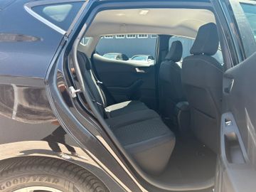 Fahrzeugabbildung Ford Fiesta Titanium S&S 1.1 Sportsitze LED SHZ