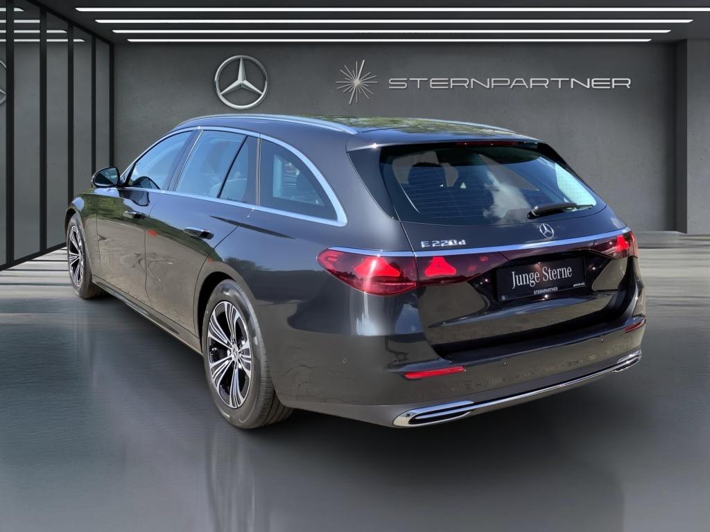 Mercedes-Benz E 220 d T AVANTGARDE+MBUX+DISTR+TOTW+KAMERA+AHK