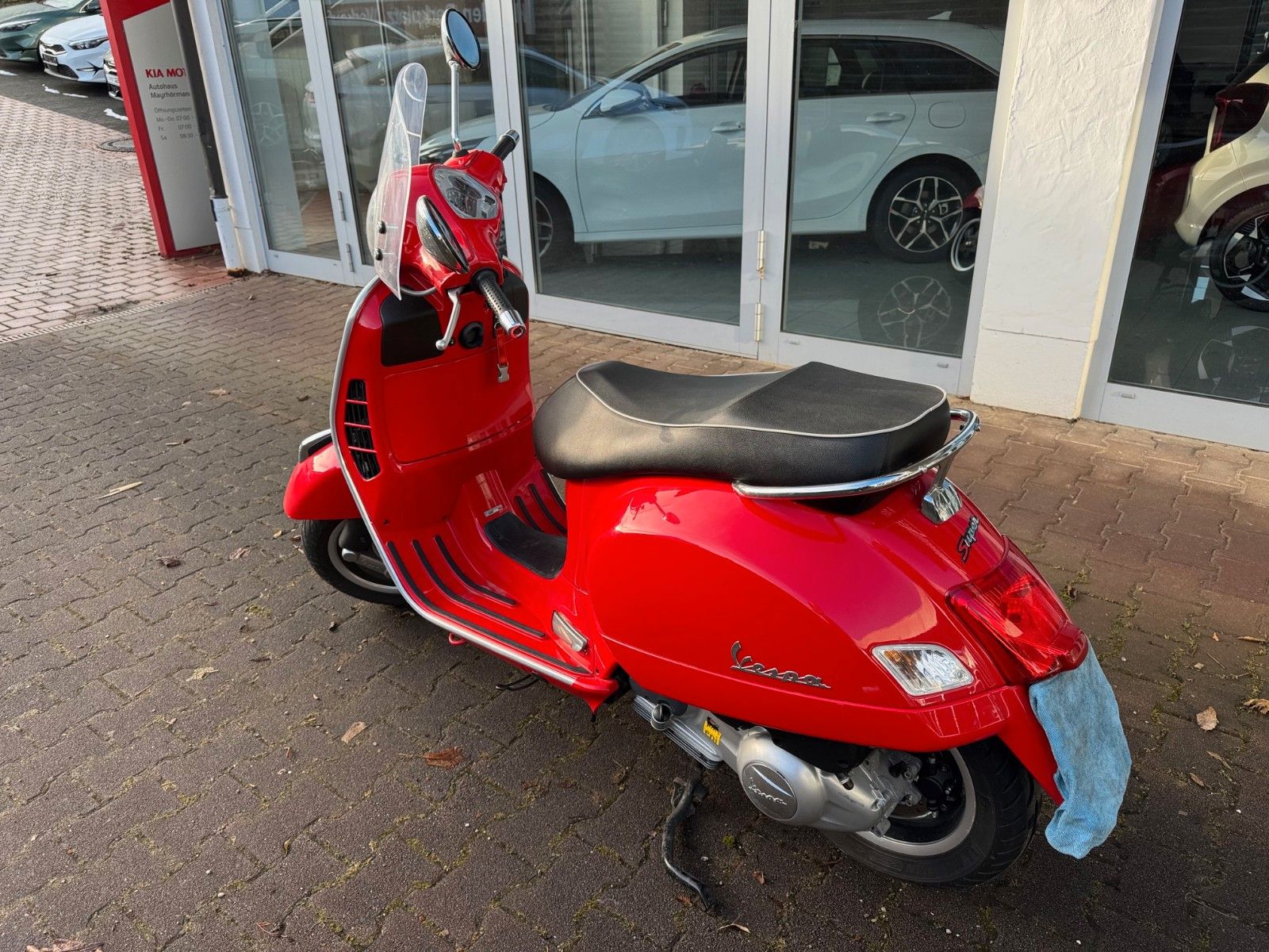 Fahrzeugabbildung Vespa GTS SUPER 300