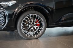 AUDI Q5 e-Hybrid quattro | Tech pro | Pano | Carbon AUDI Q5 e-Hybrid quattro | Tech pro | Pano | Carbon