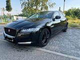 Jaguar XF 20d 180PS Portfolio Sportbrake Automatik ... - Jaguar XF: 20d