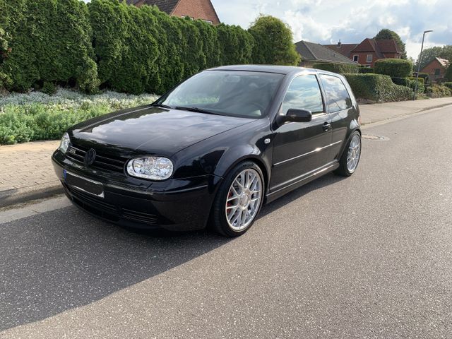 Volkswagen Golf 4 2.3 AQN / Jubi GTI Ausstattung / KW v1