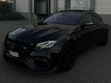 Mercedes-Benz Mercedes Benz E63 AMG W213 2-Hand scheckhe... - Mercedes-Benz E-Klasse W213 mit Benzin-Antrieb