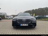 Mercedes-Benz S 450d 4M LANG AMG/Pano/DigitalLight/Burmester - schwarze Mercedes-Benz S 450