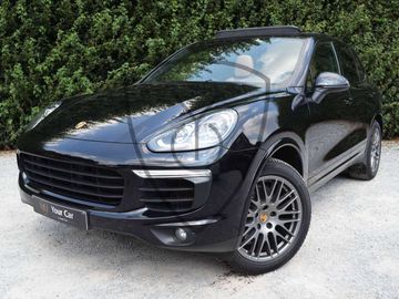 Porsche Cayenne - 1