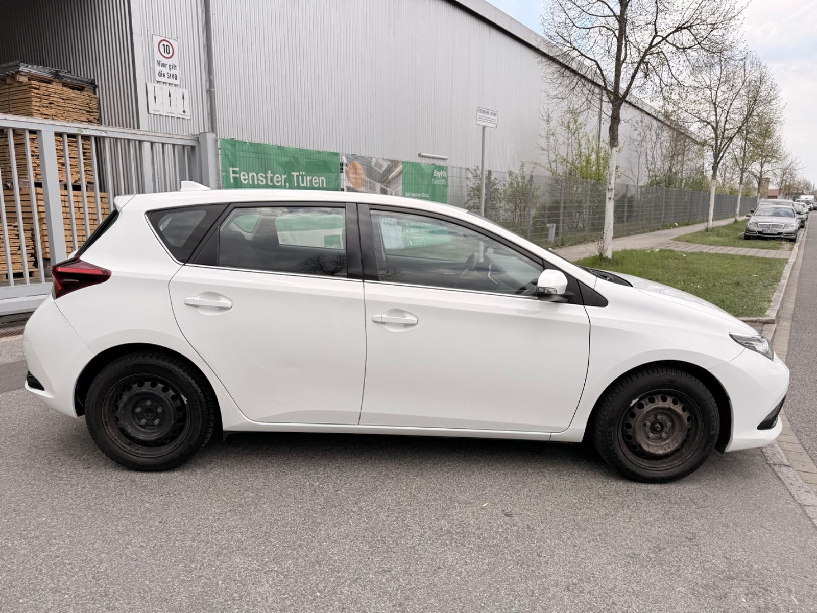 Toyota Auris Comfort*Navi*Klima*TUVNEU*1Hand*