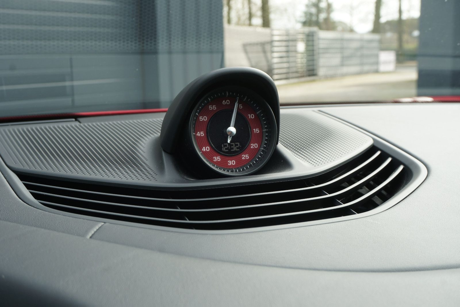 Porsche Taycan - Bild 20