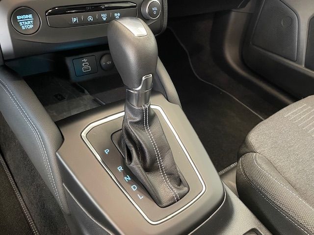 Fahrzeugabbildung Ford Focus Active X Abnehmbare AHK B&O Kamera Navi