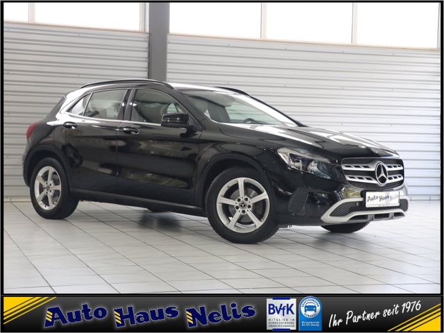 Mercedes-Benz GLA 180 Style Autom. Navi Sitzheiz. Assist-Sys. 