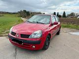 Renault Clio 2     75PS - gebrauchte Renault Clio aus dem Jahr 2001