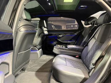 Audi A8 - 9