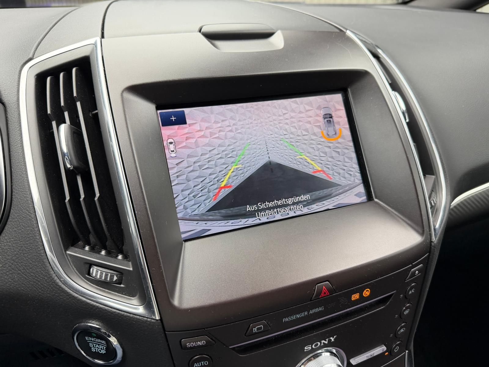 Fahrzeugabbildung Ford S-MAX ST-LINE 2.0 AWD 4x4/7-SITZER/ACC/AHK/R-CAM