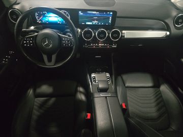 Mercedes GLB 220 - 11