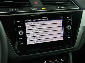 Volkswagen Touran 1.5 TSI DSG COMFORTLINE LED KAMERA 7S AHK