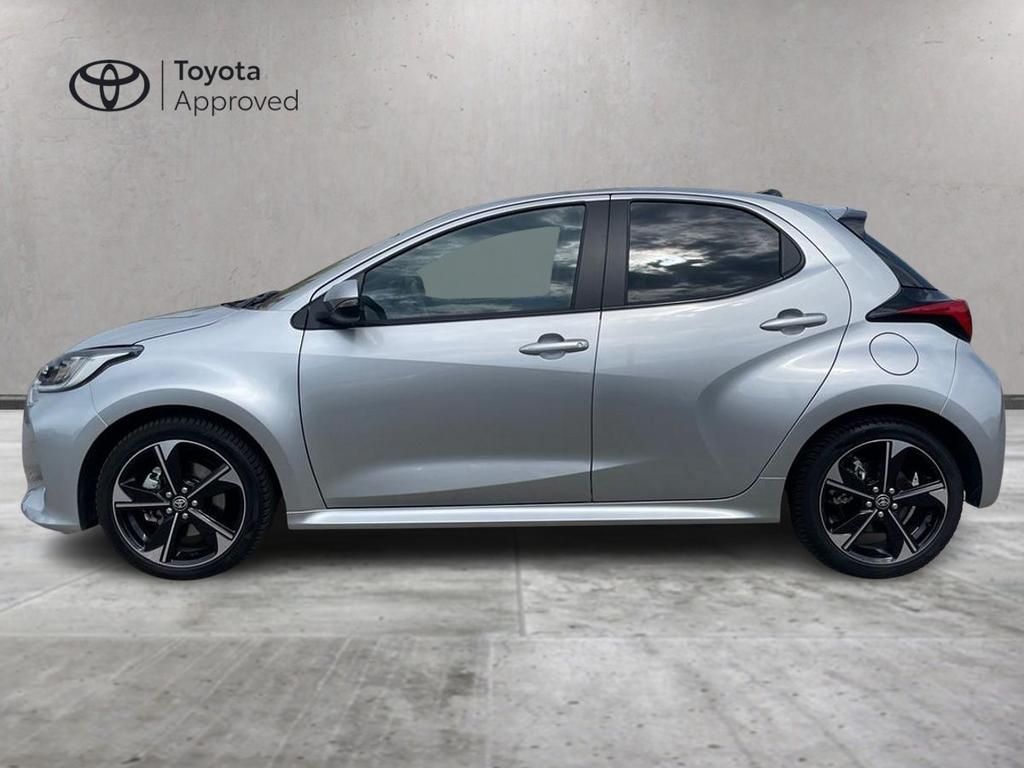 Toyota Yaris 1.5h 130 Lounge imagem 3