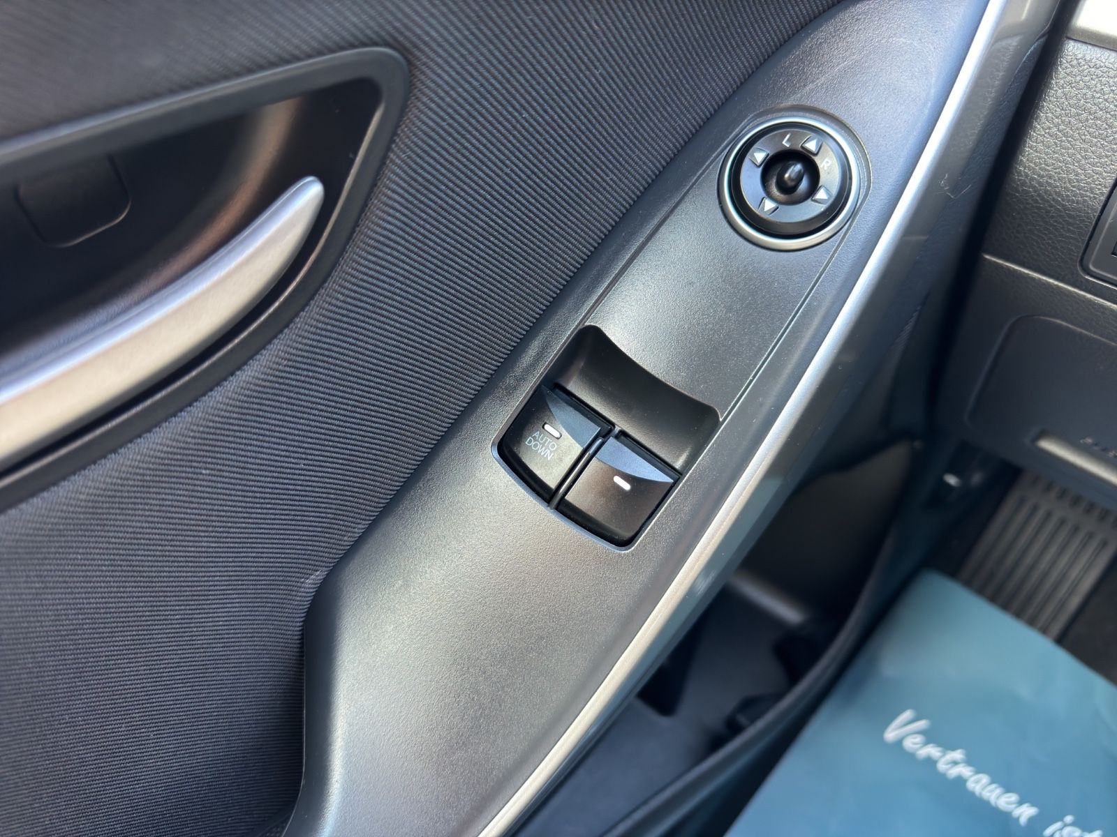 Fahrzeugabbildung Hyundai i30 Classic /Klimaanlage/Sitzhz./LED/TÜV Neu