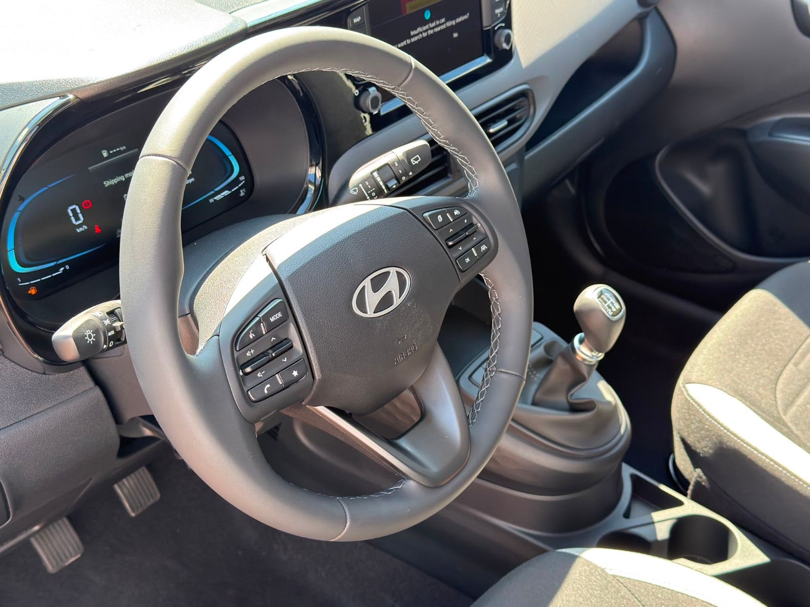 Fahrzeugabbildung Hyundai i10 1.0 Select *Navi*Klima*CarPlay*RFKamera*PDC*