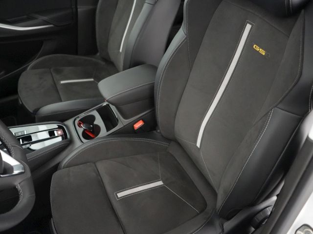 Grandland GSe 4X4 PHEV AT+AHK+LED+NAVI+360 GRAD 