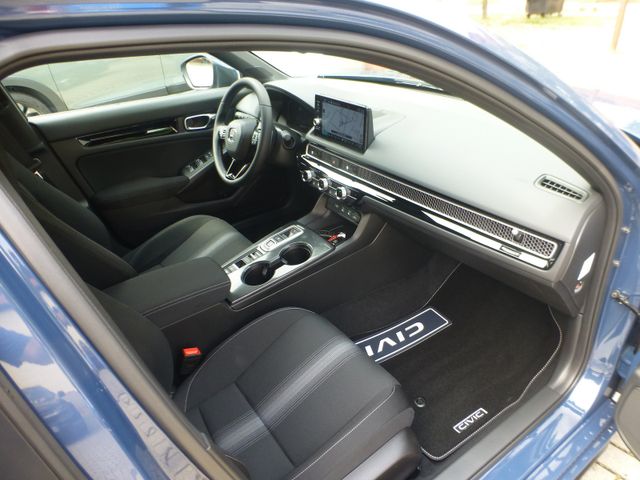 Honda Civic e:HEV 2,0i-MMD Hybrid Elegance 8JahreGaran