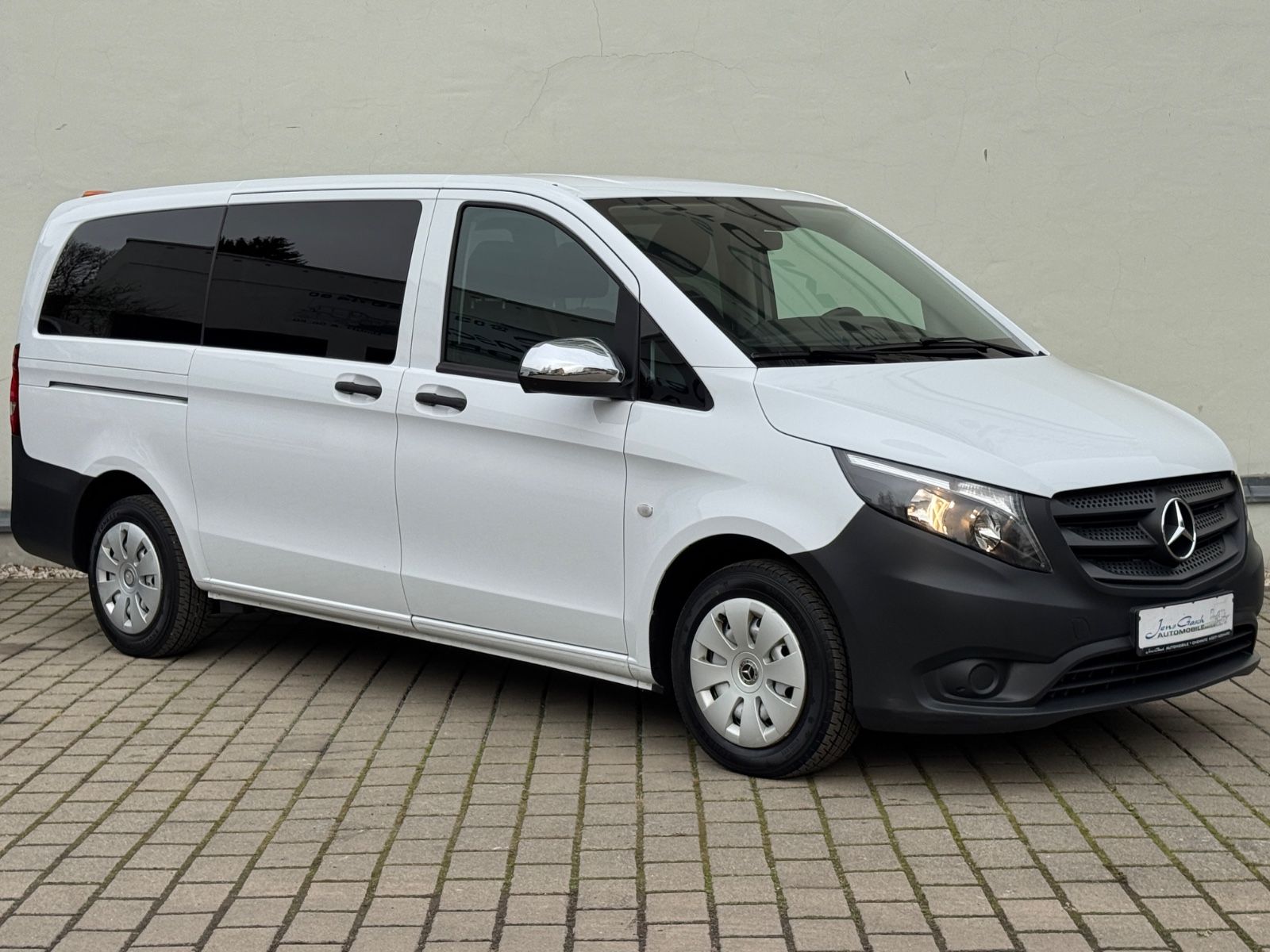 MERCEDES-BENZ Vito 109 CDI Bus 9 Sitze/Klima/AHK