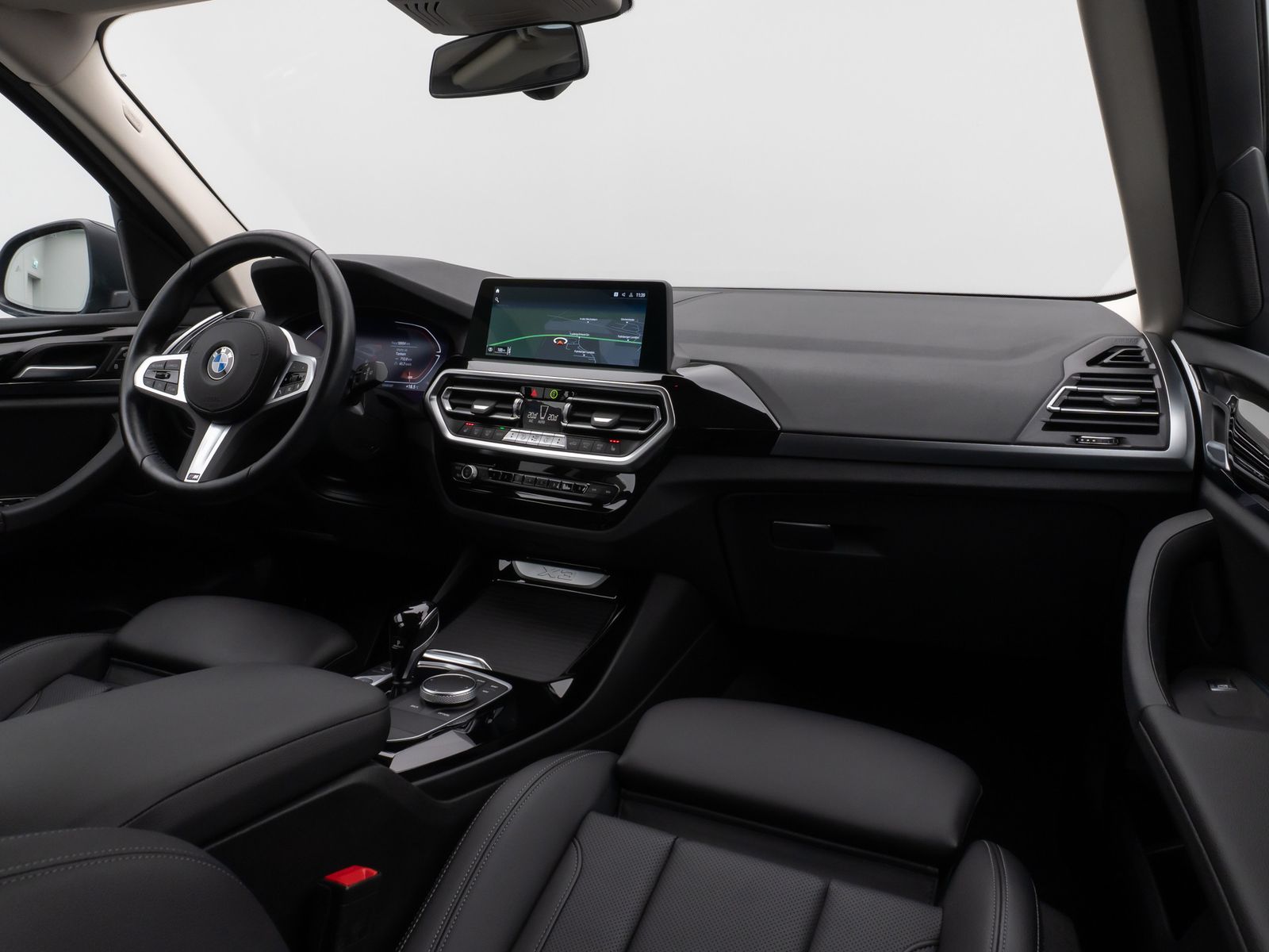 Fahrzeugabbildung BMW X3 xD20i Kamera DAB HiFi Leder M Sport 19Zoll