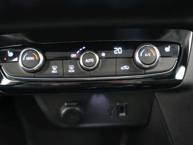 Corsa-e F EDITION 50kWH AT+RÜCKFAHRKAMERA+PARKPI