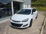 Opel Astra J Sports Tourer Selection - Opel Astra: Selection
