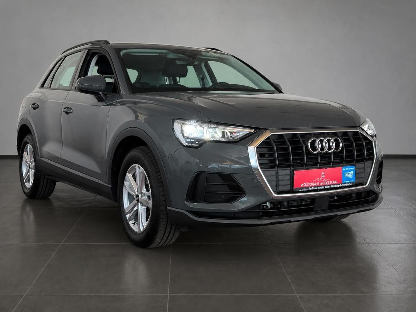 Audi Q3 - 1
