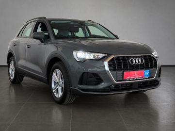 Audi Q3 - 1